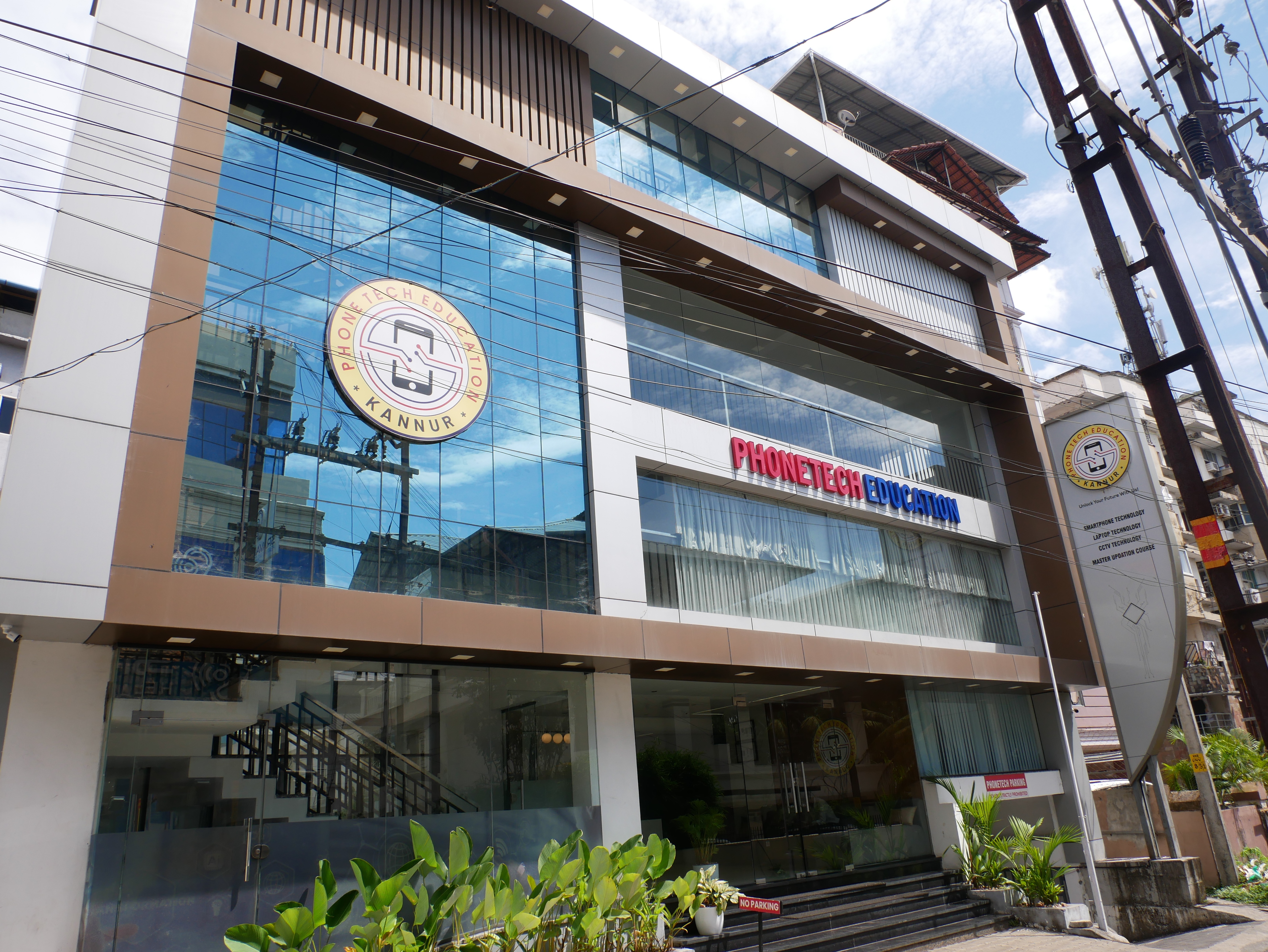 Phonetech education | Best mobile reparing institute in kerala