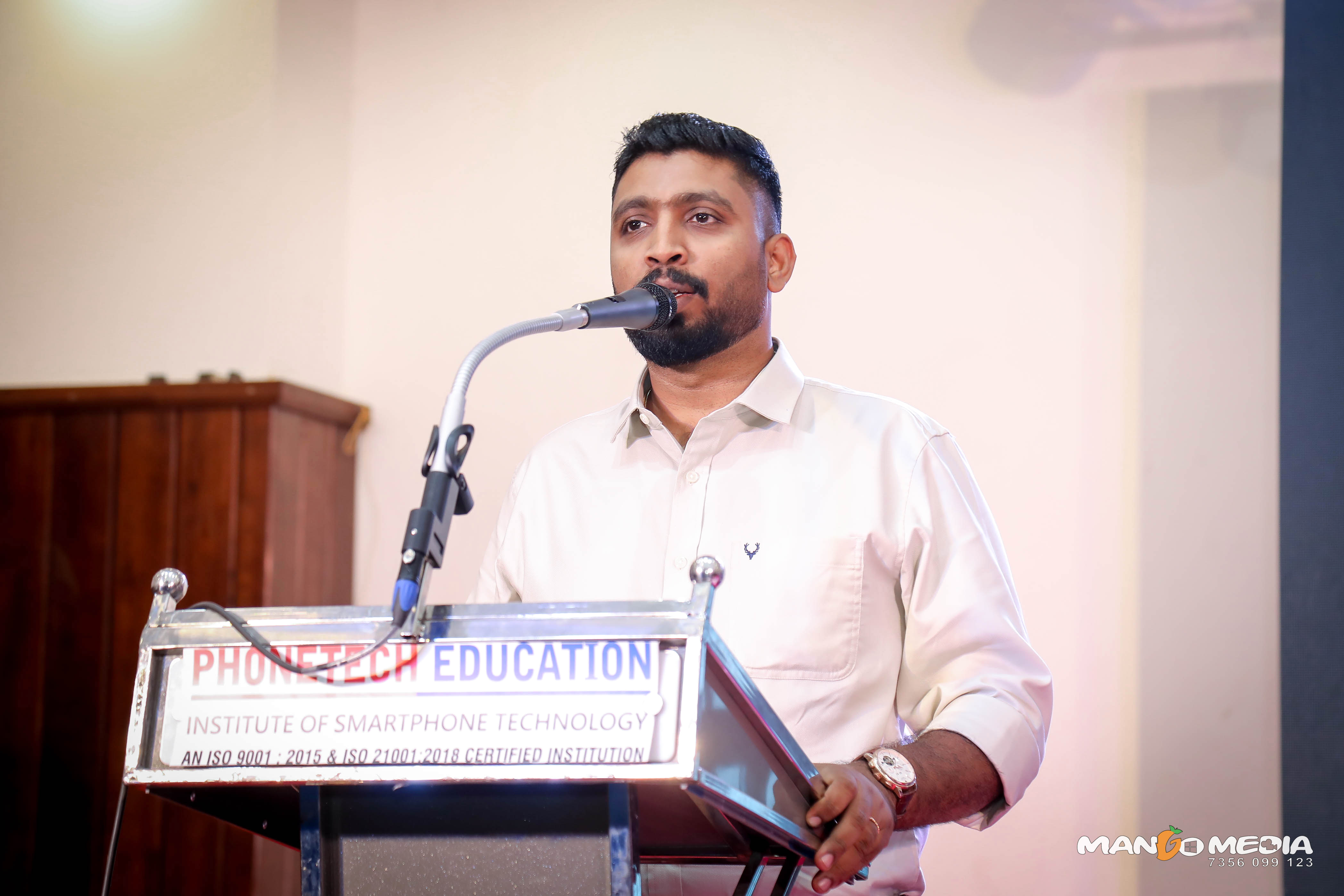 MacroHope 2.0 – PhoneTech Festival